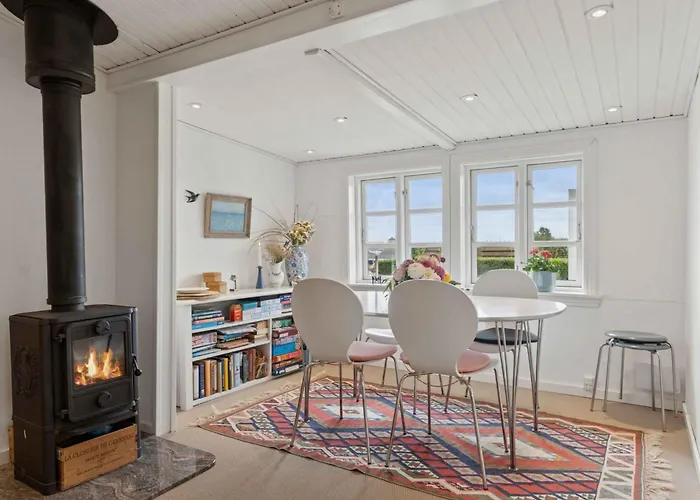 Classic Danish Tatil Evi
